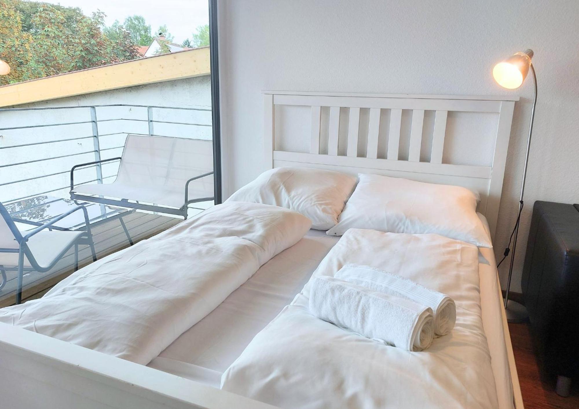 Rooftop Apartments - Modernes Studioapartment Fuer 3 Personen Langenau Exteriör bild